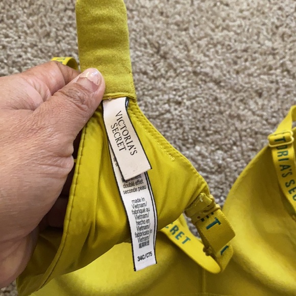 T-shirt Lightly Lined Wireless Bra - Picture 4 of 4